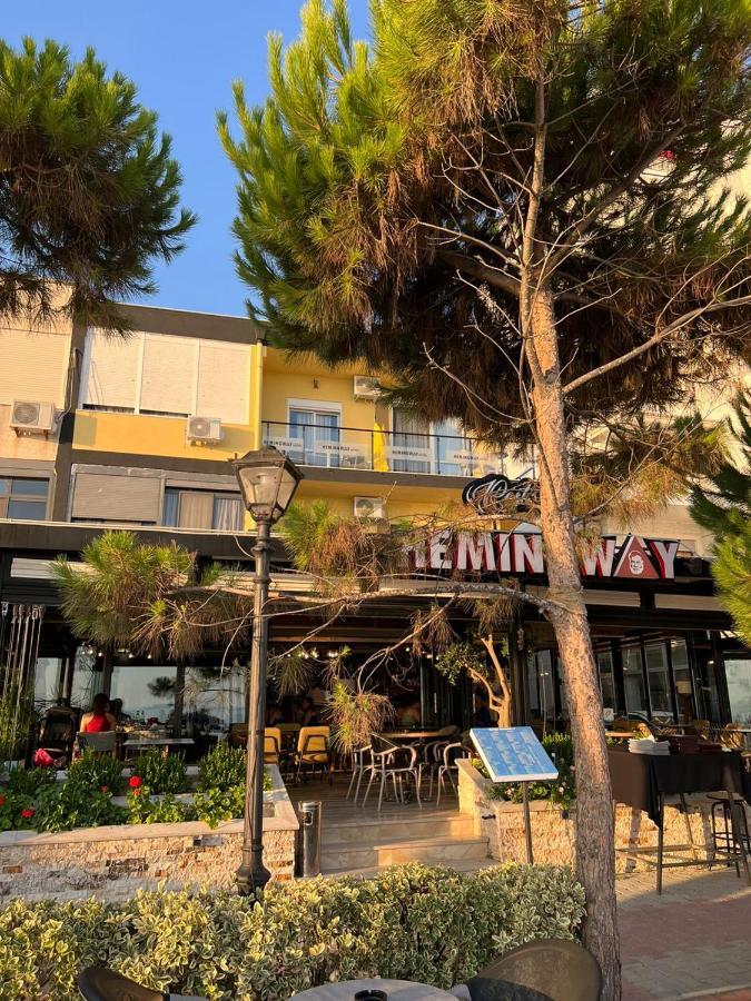 Heming-Way Hotel Durres Ngoại thất bức ảnh