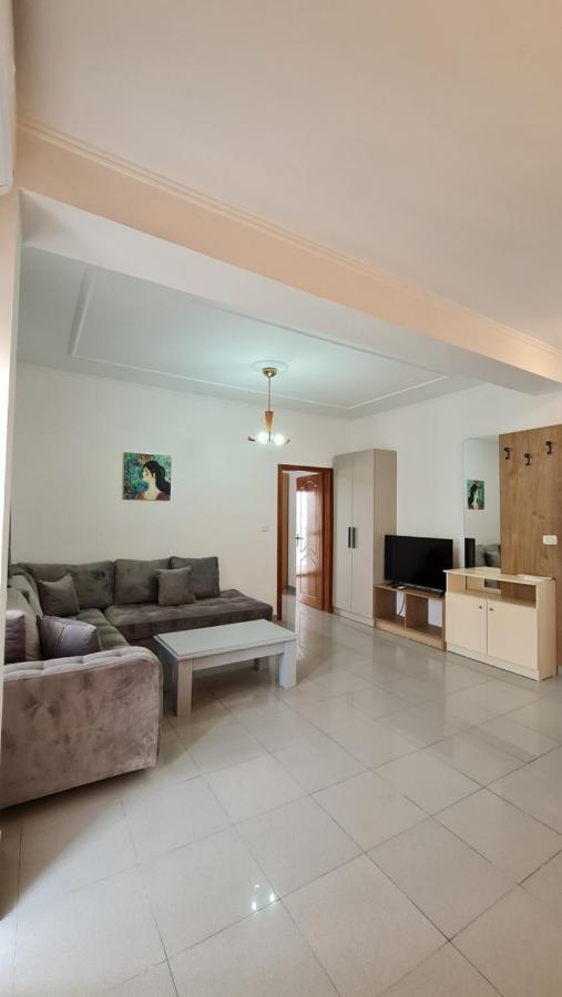 Heming-Way Hotel Durres Ngoại thất bức ảnh