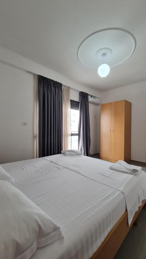 Heming-Way Hotel Durres Ngoại thất bức ảnh