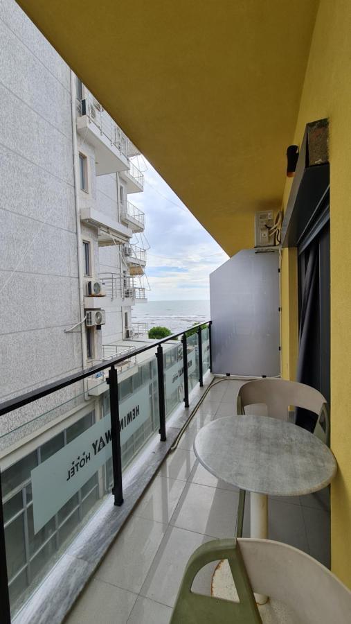 Heming-Way Hotel Durres Ngoại thất bức ảnh