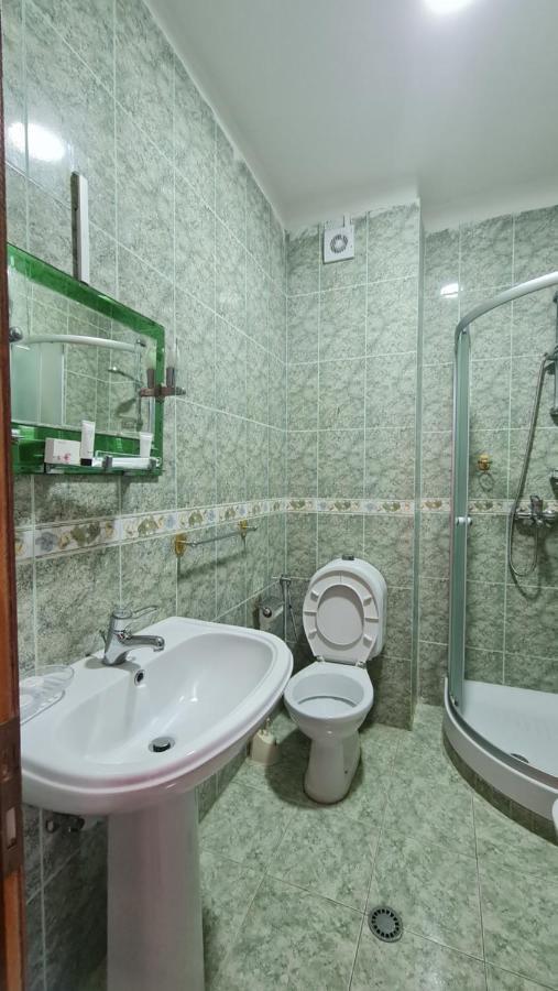 Heming-Way Hotel Durres Ngoại thất bức ảnh
